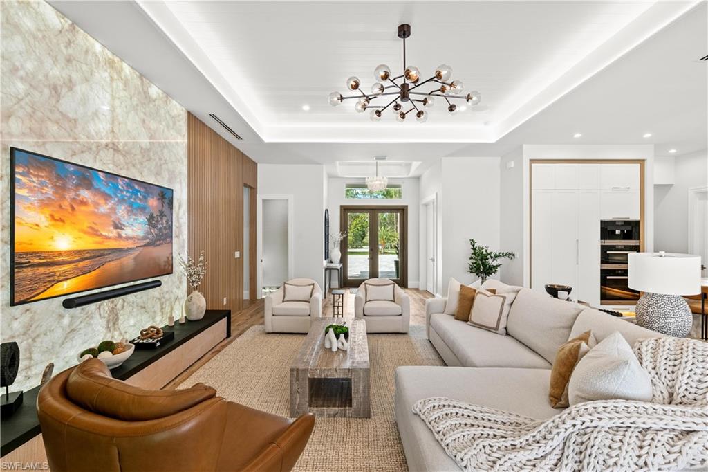 OAKES ESTATES - Residential