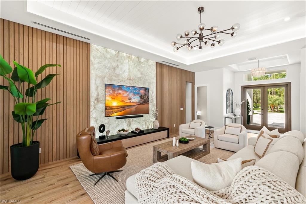 OAKES ESTATES - Residential