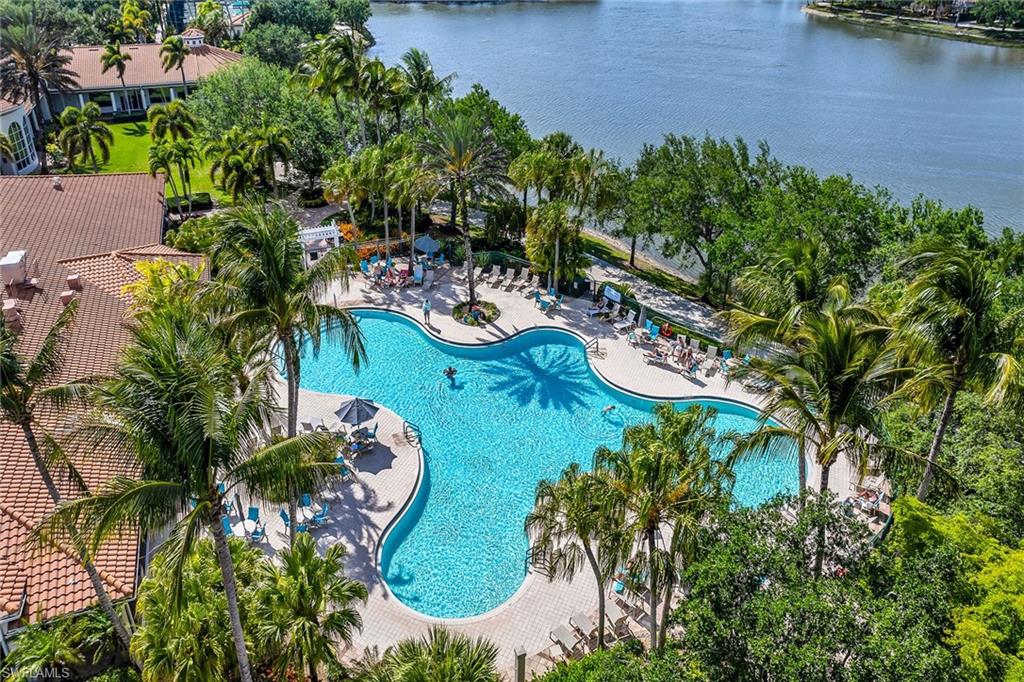 ISLAND WALK - Residential