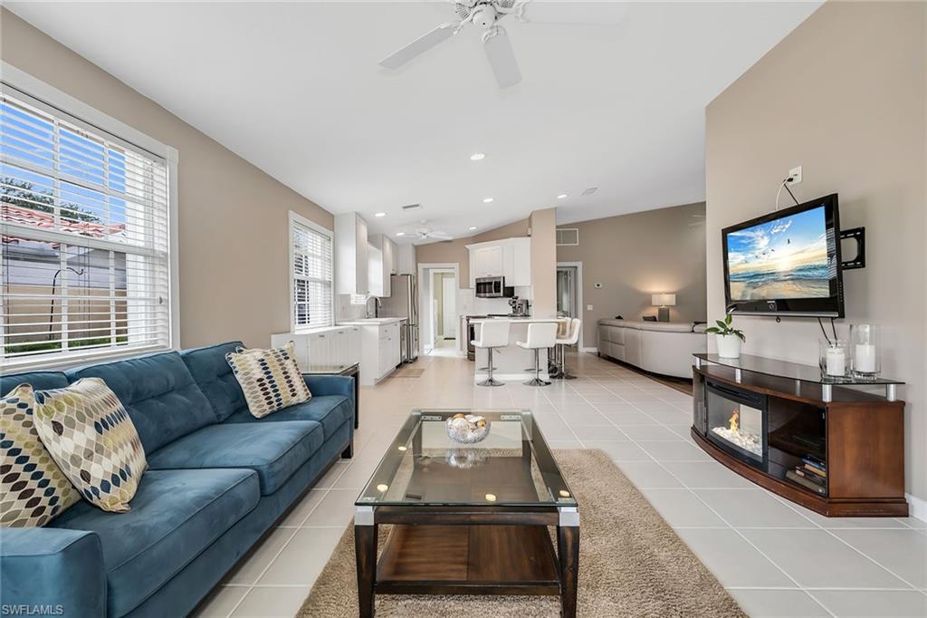 ISLAND WALK - Residential