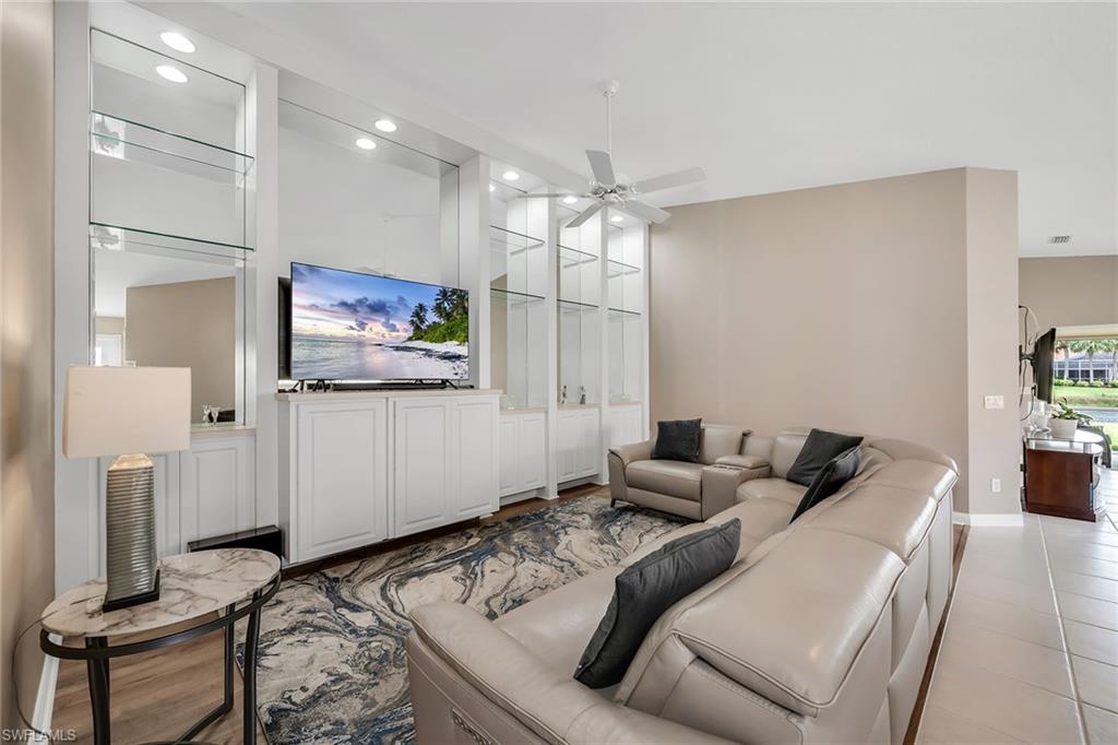 ISLAND WALK - Residential