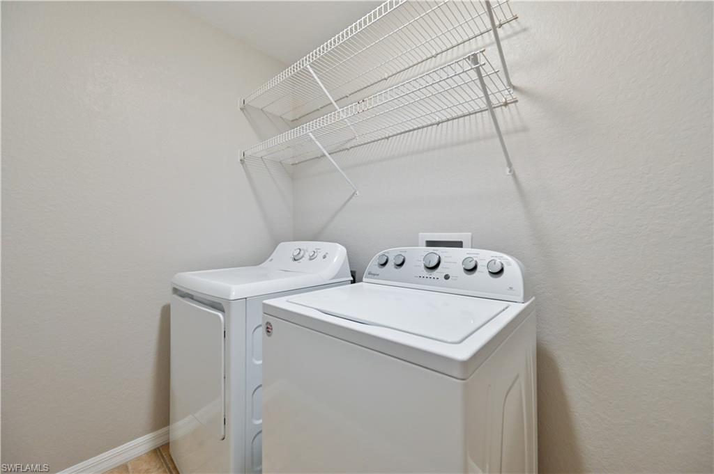 SAN CARLOS PARK - Residential