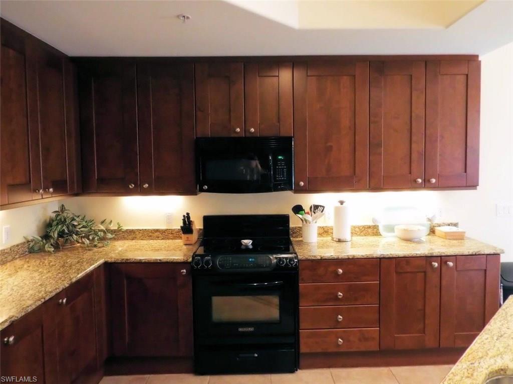 NAPLES BAY RESORT - Residential