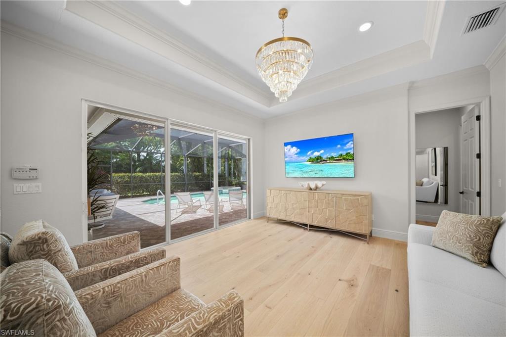 HERITAGE BAY - Residential