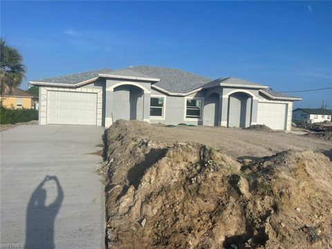 A home in LEHIGH ACRES