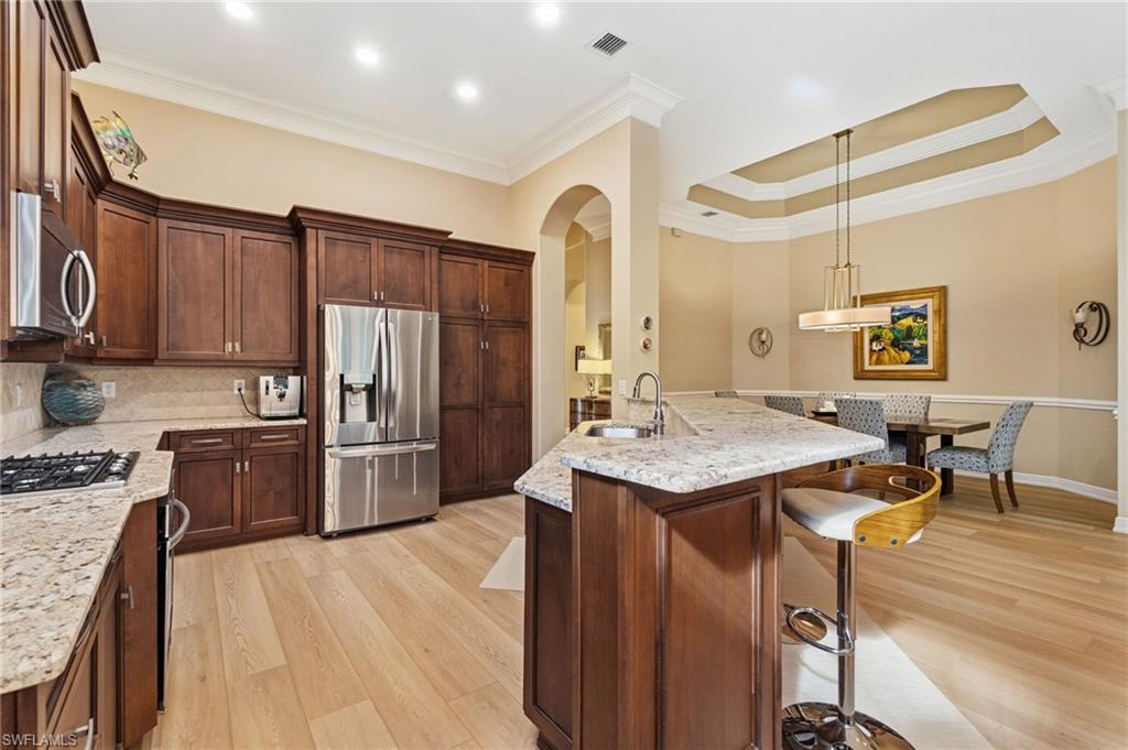 NATURE'S COVE - Residential