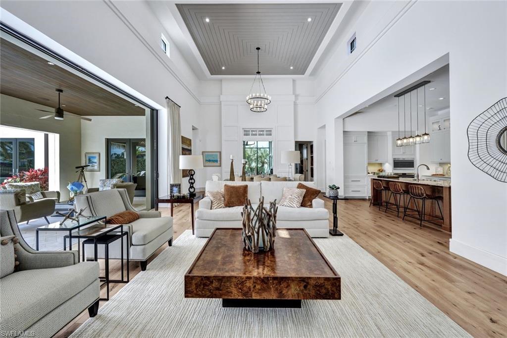 LUCARNO - Residential