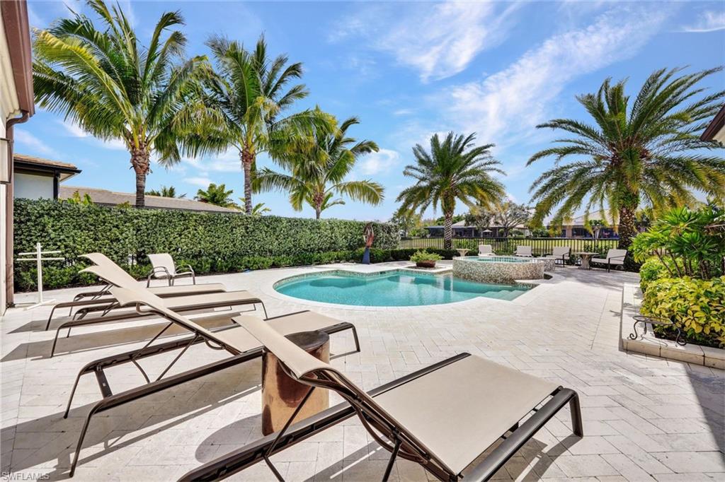 LUCARNO - Residential