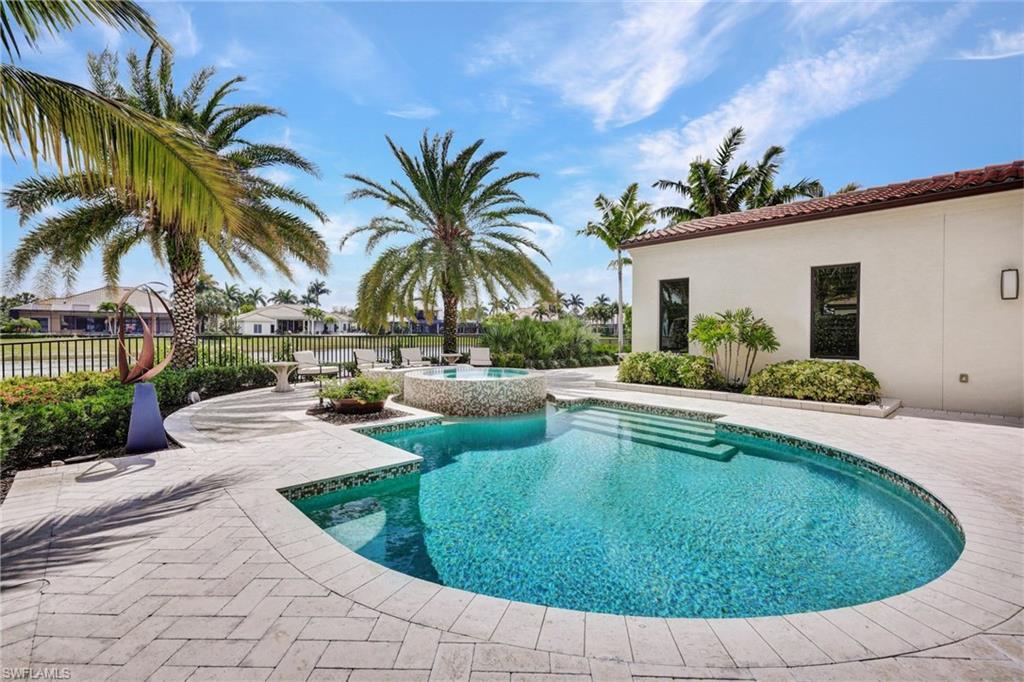 LUCARNO - Residential