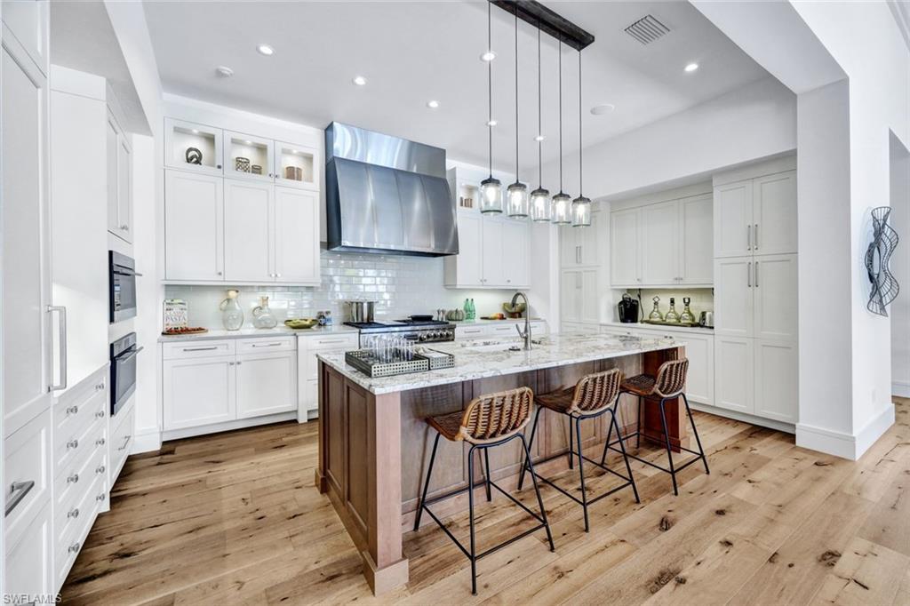 LUCARNO - Residential