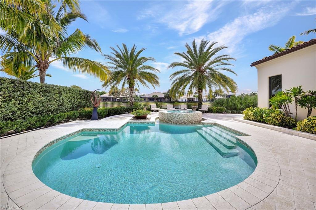 LUCARNO - Residential