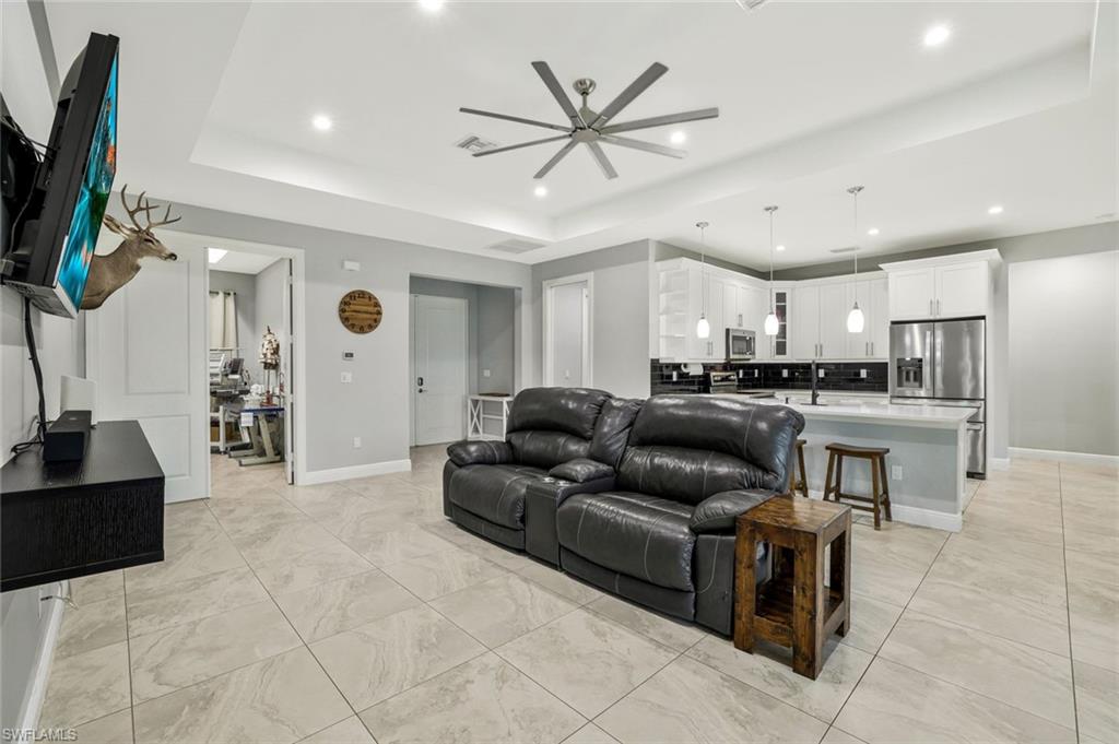 GOLDEN GATE ESTATES - Residential