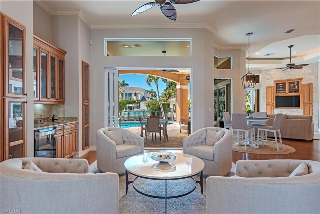 ROYAL HARBOR - Residential