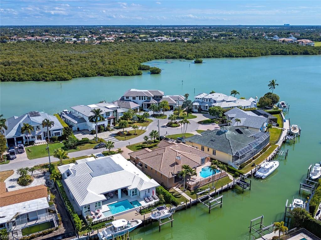 ROYAL HARBOR - Residential