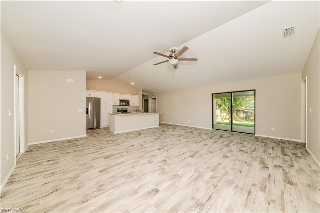 SAN CARLOS PARK - Residential