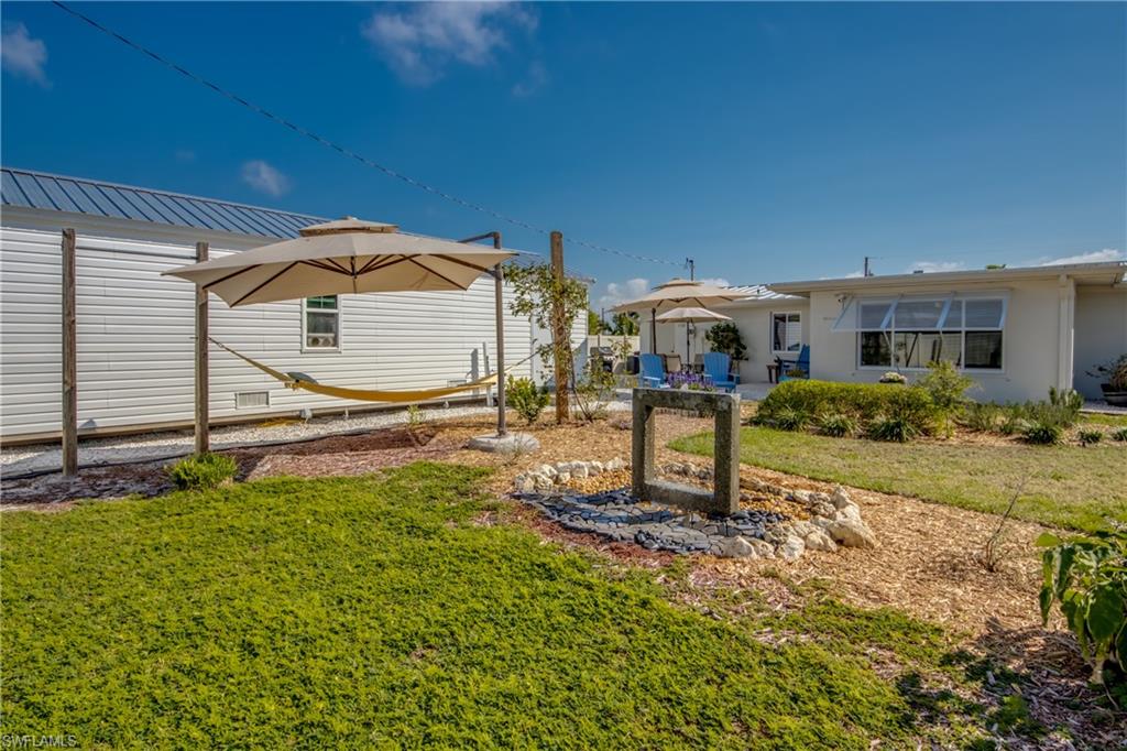 CHARLOTTE SHORES - Residential