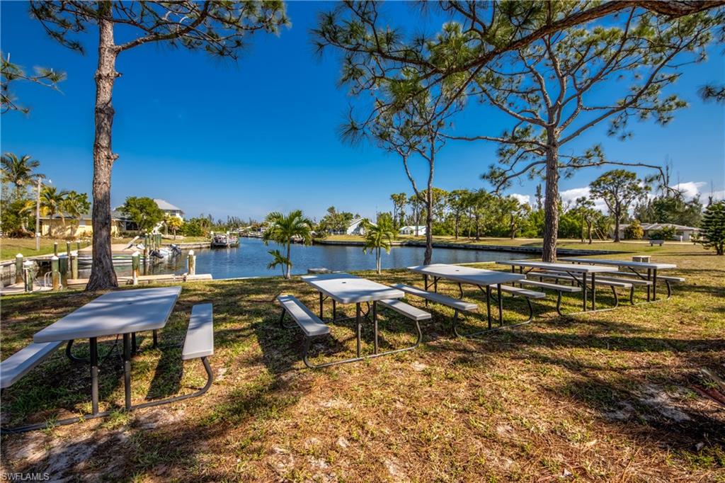 CHARLOTTE SHORES - Residential