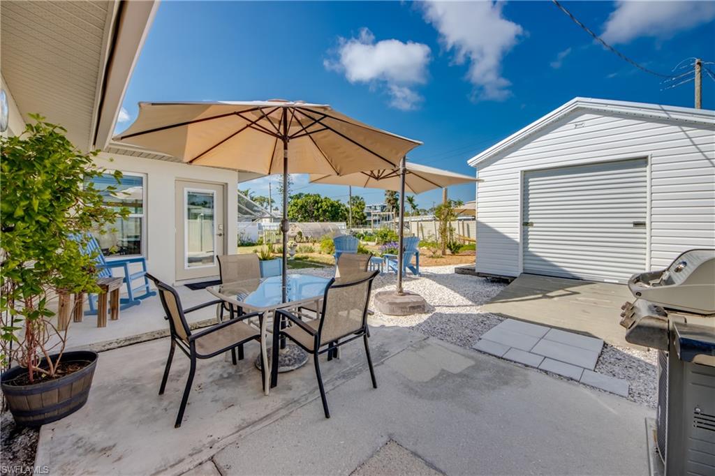 CHARLOTTE SHORES - Residential