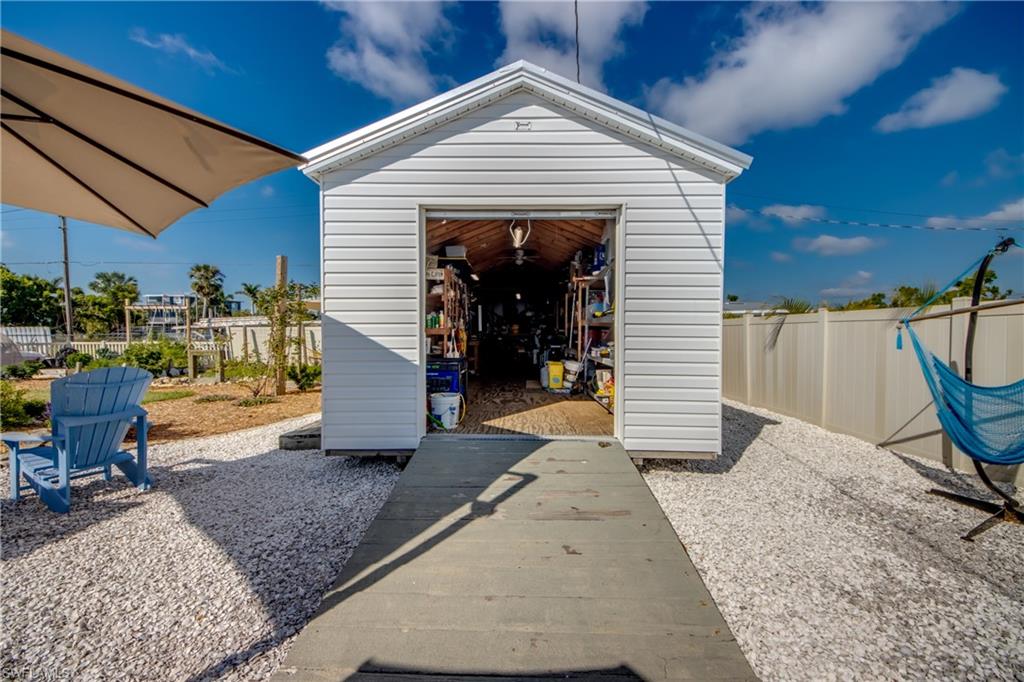 CHARLOTTE SHORES - Residential