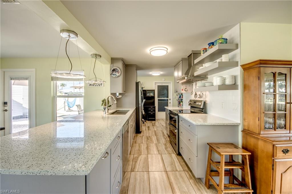 CHARLOTTE SHORES - Residential