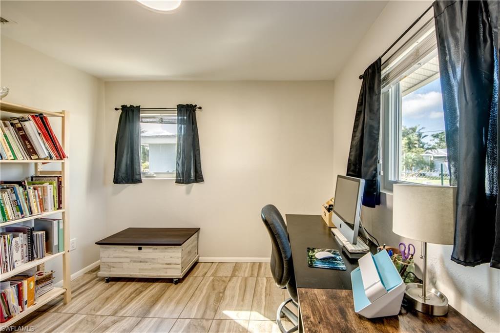 CHARLOTTE SHORES - Residential