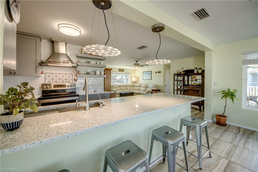 CHARLOTTE SHORES - Residential