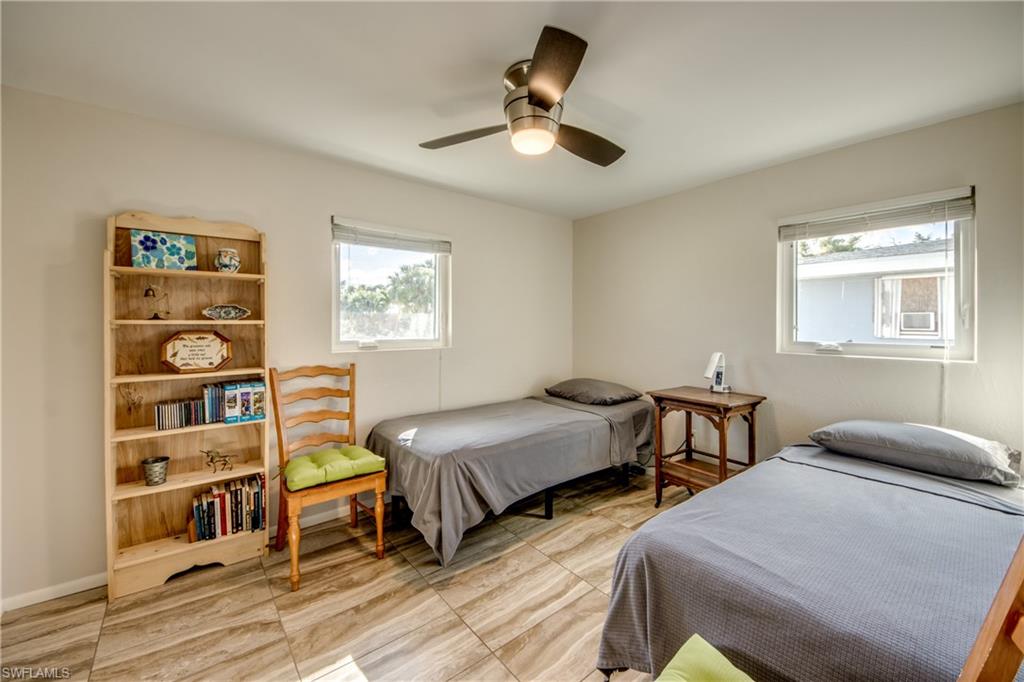 CHARLOTTE SHORES - Residential