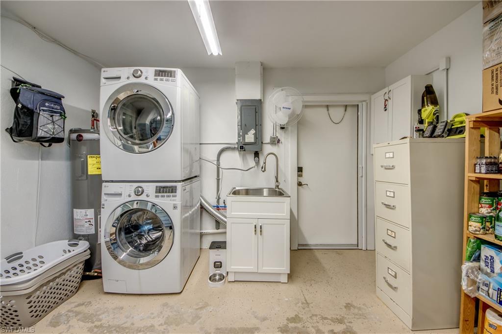 CHARLOTTE SHORES - Residential