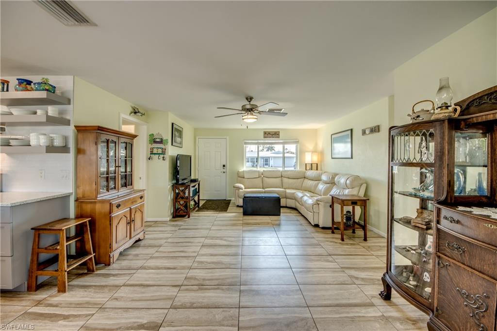 CHARLOTTE SHORES - Residential