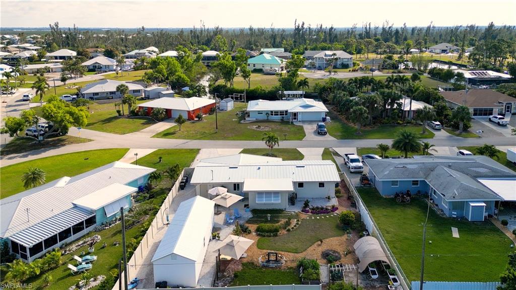 CHARLOTTE SHORES - Residential