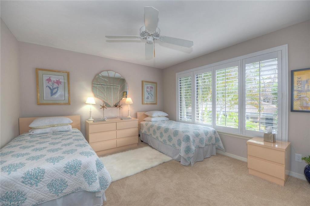 COURTSIDE COMMONS - Residential