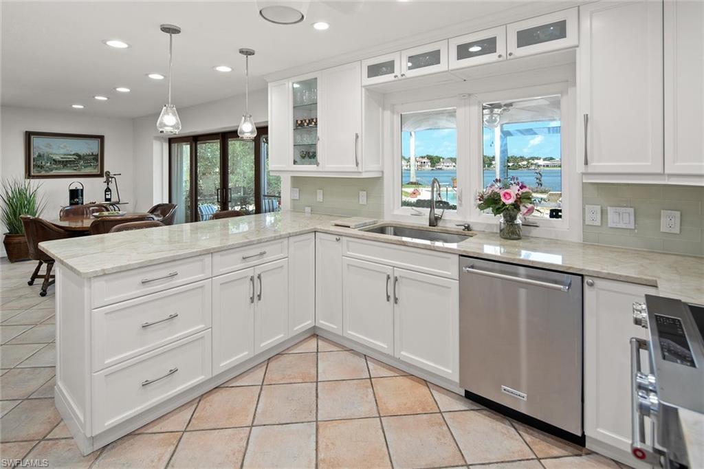 ROYAL HARBOR - Residential