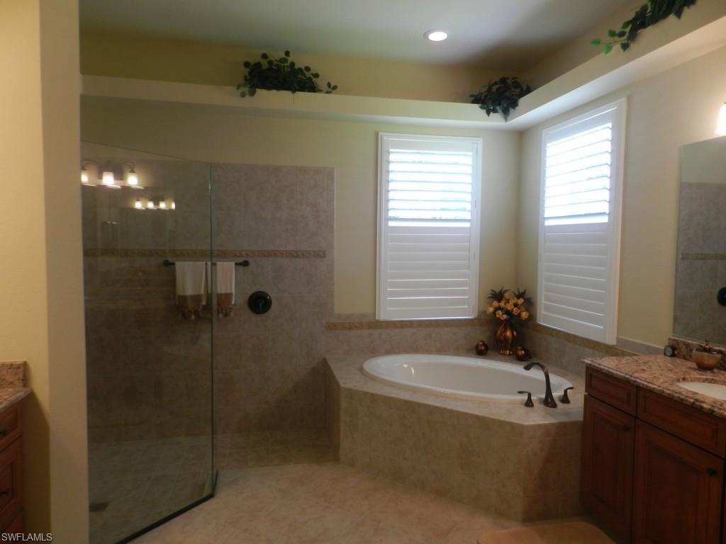 HERITAGE BAY - Residential