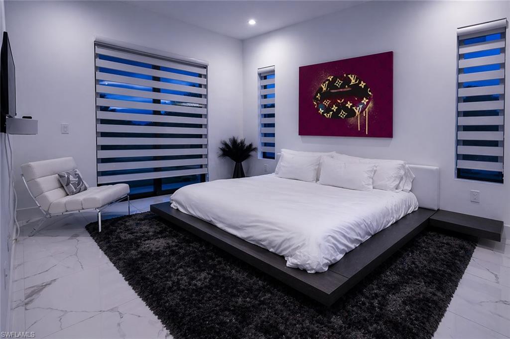 LAKE KELLY - Residential