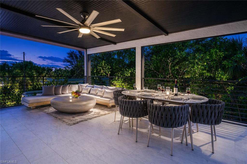 LAKE KELLY - Residential