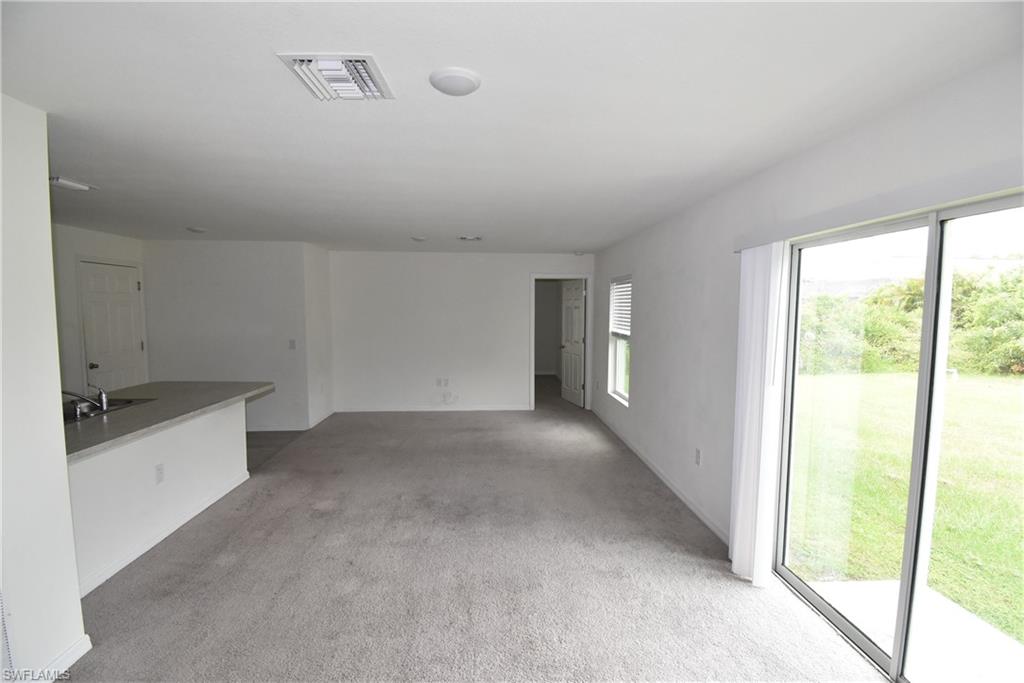 NORTH PORT - Residential Lease