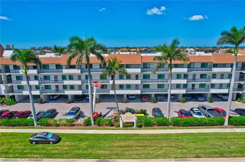 750 W Elkcam Cir Unit 318, Marco Island, FL 34145 - #: 225032564