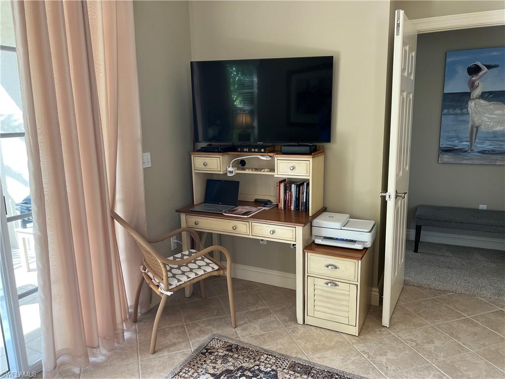 THE RESIDENCES AT LA PIAZZA - Residential Lease