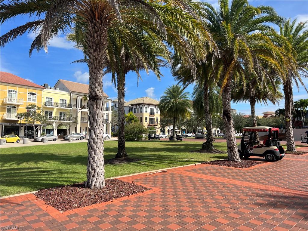 THE RESIDENCES AT LA PIAZZA - Residential Lease