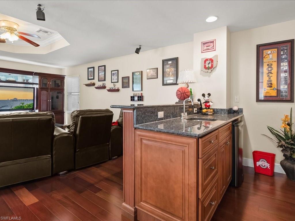 HERITAGE PALMS ESTATES - Residential