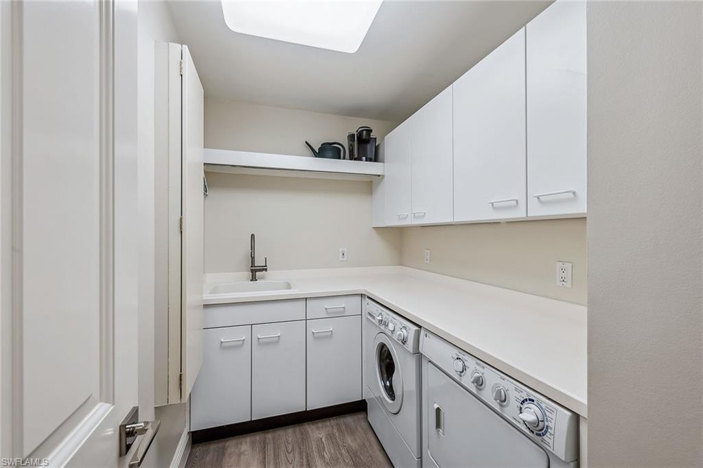 TRIESTE AT BAY COLONY - Residential