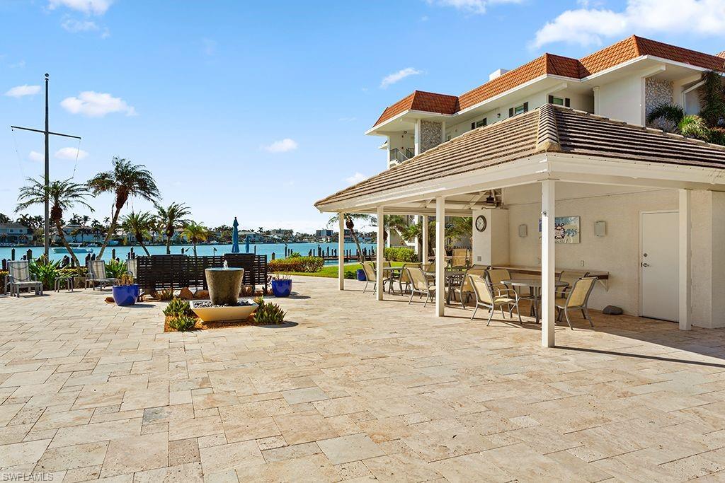 COMMODORE CLUB - Residential