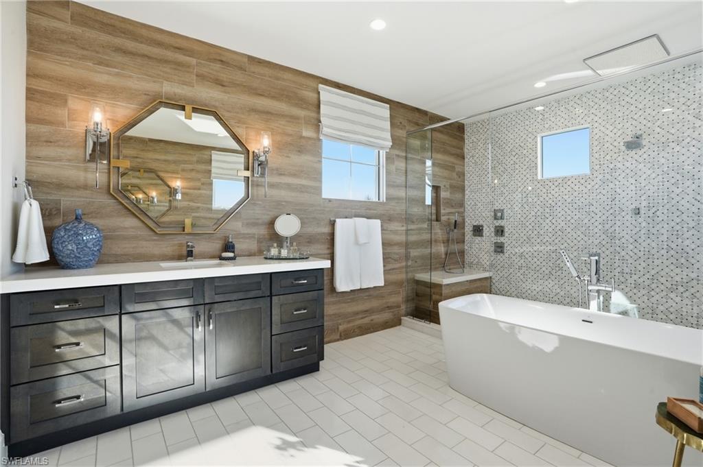 BONITA BEACH - Residential