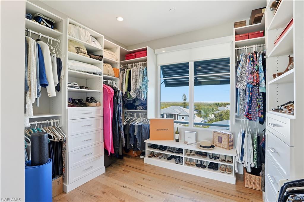 BONITA BEACH - Residential