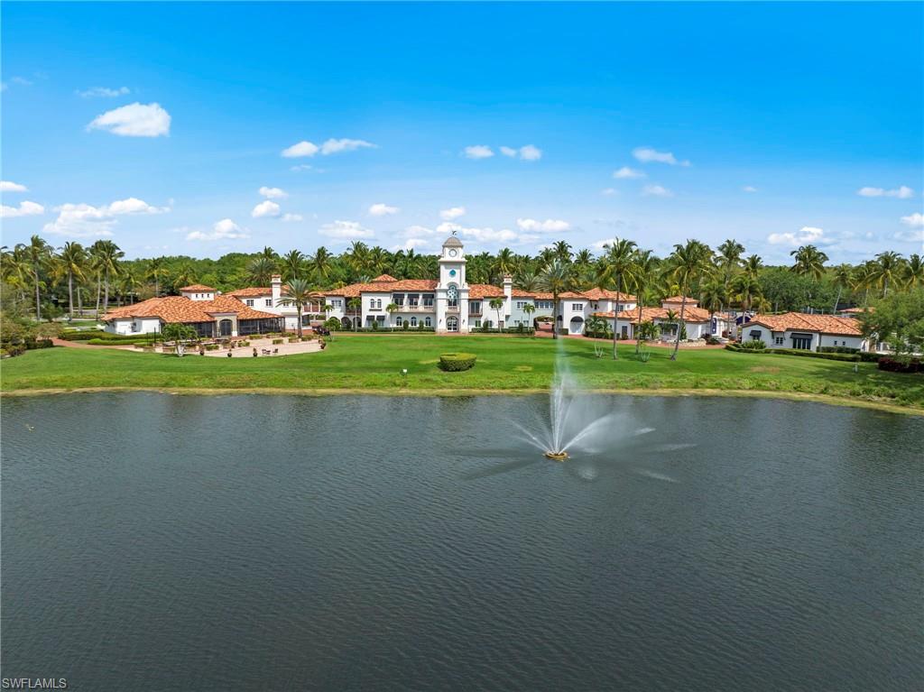 VILLAGE WALK - Residential