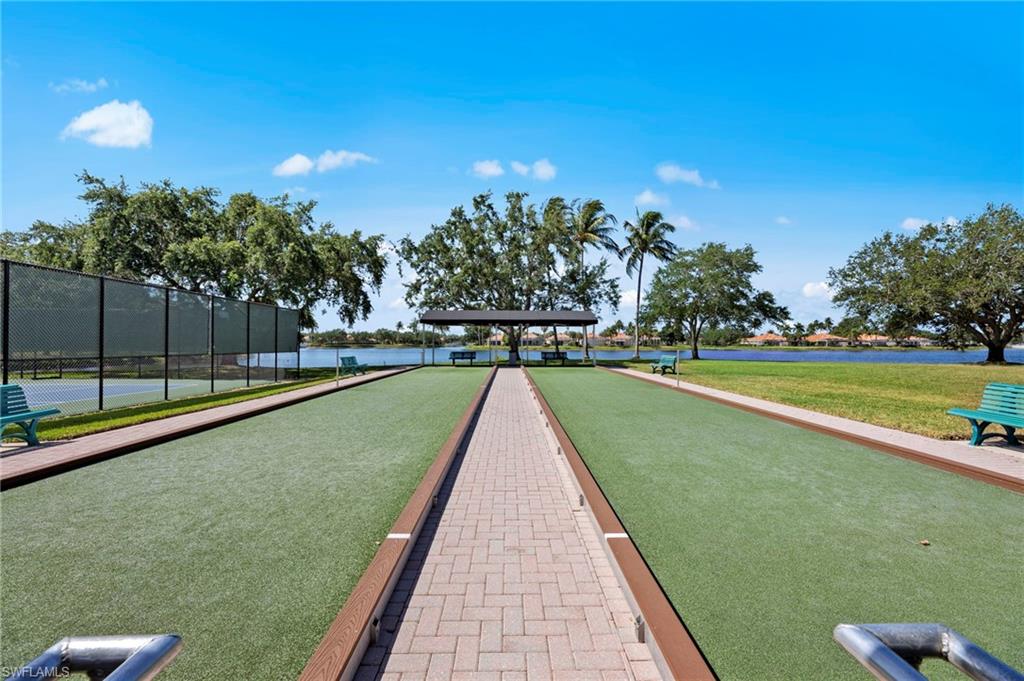 VILLAGE WALK - Residential