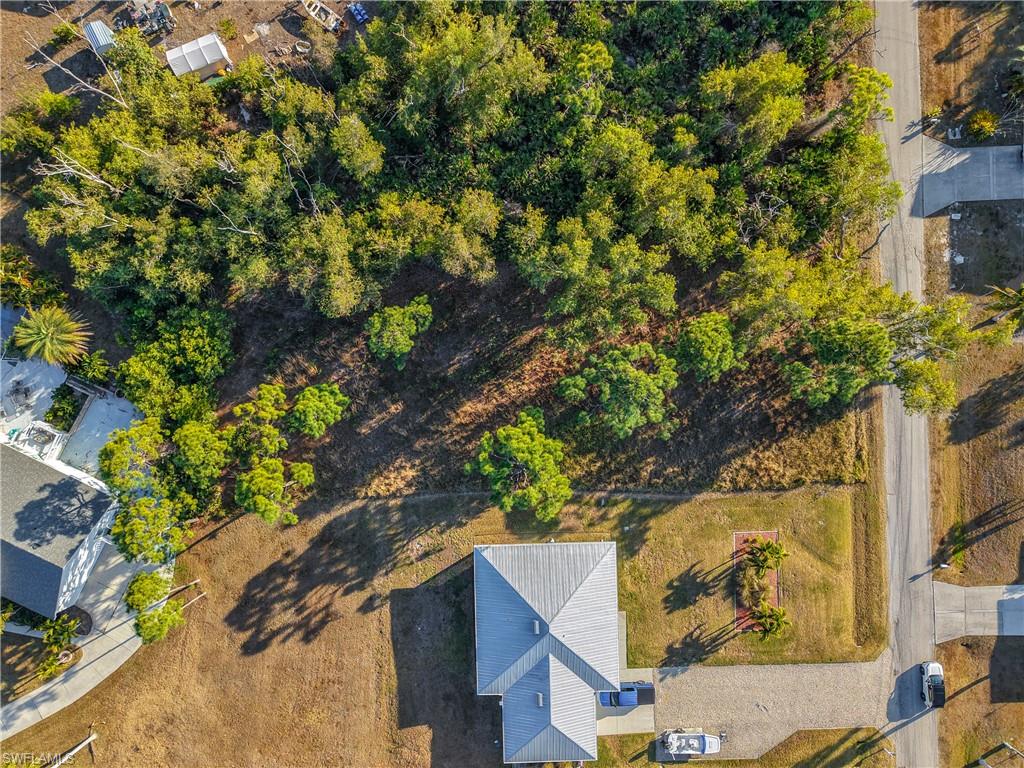 CHARLOTTE SHORES - Land