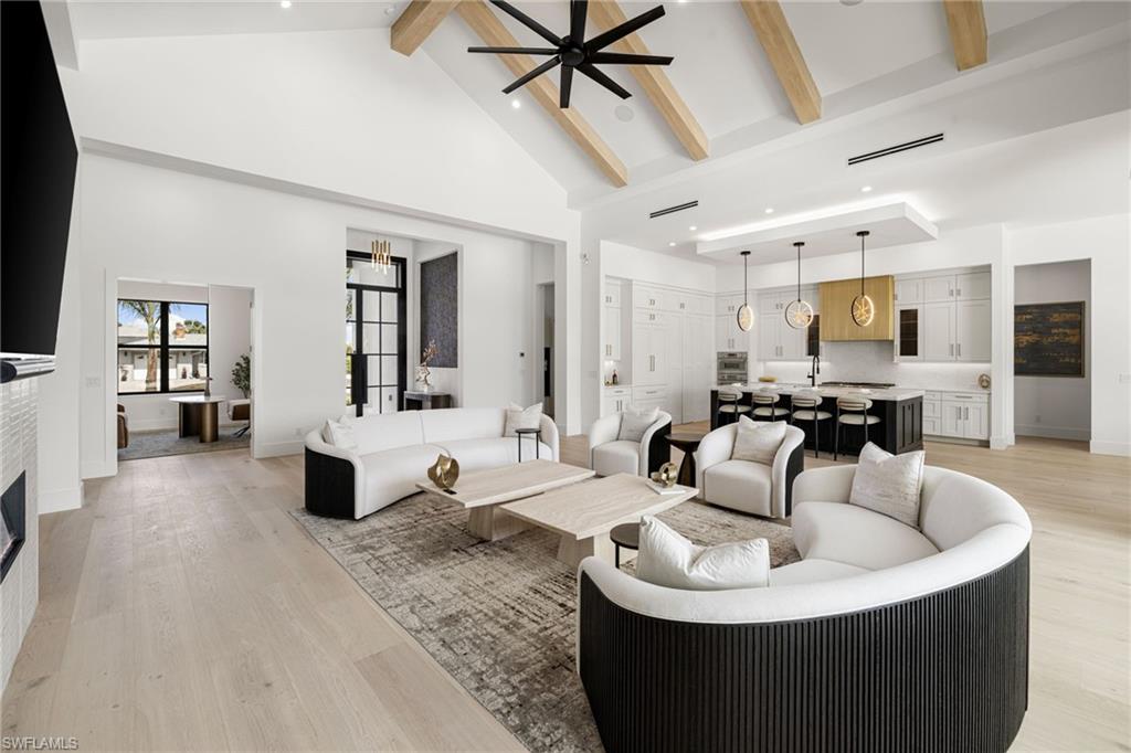 NAPLES PARK - Residential