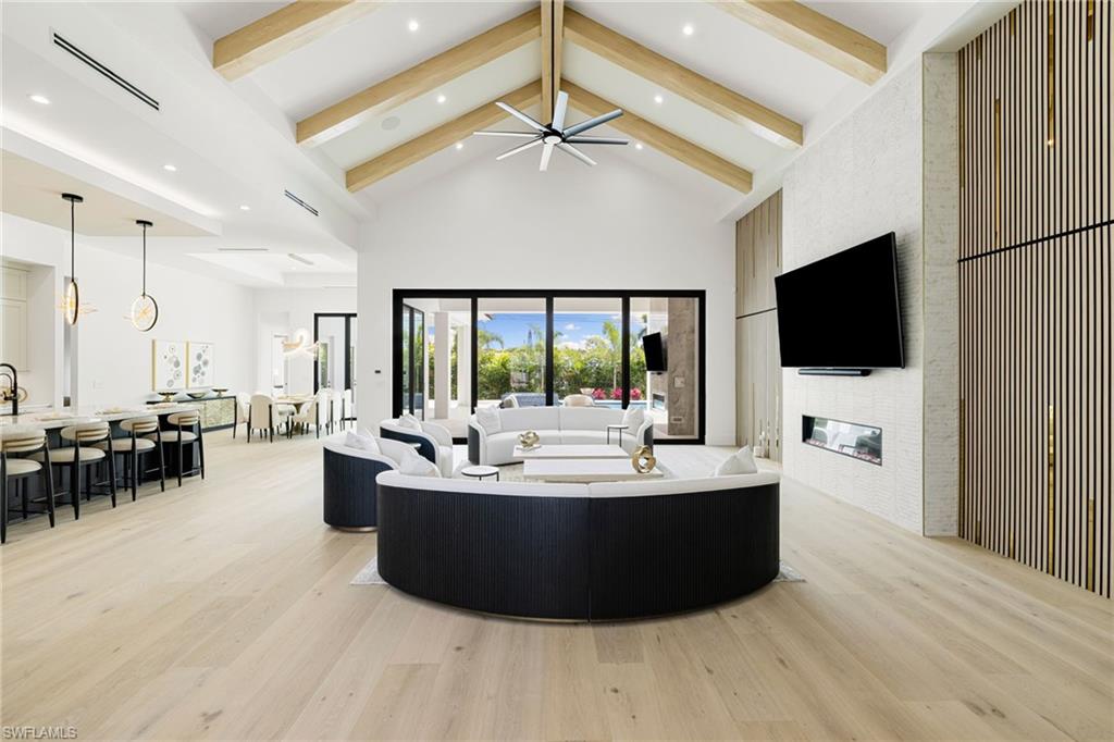 NAPLES PARK - Residential