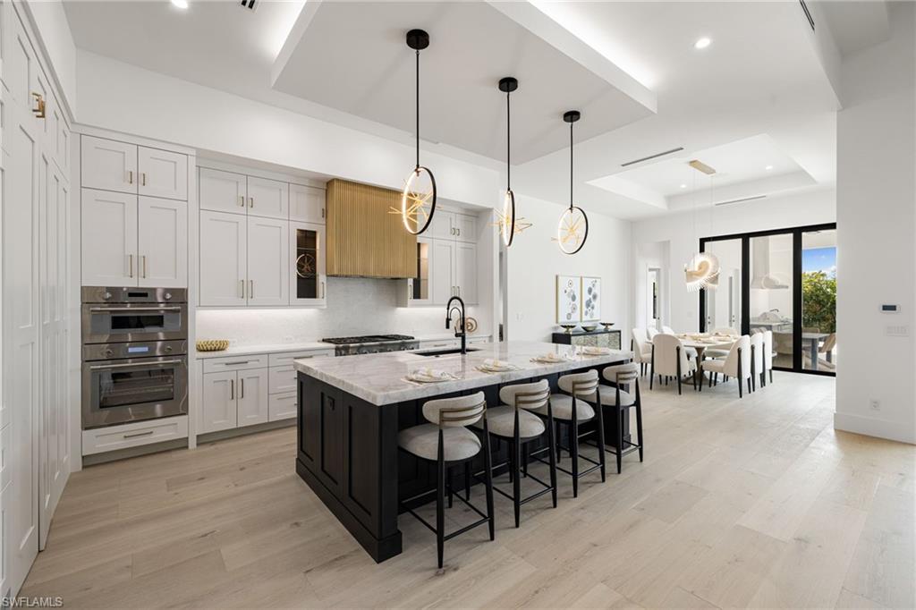 NAPLES PARK - Residential